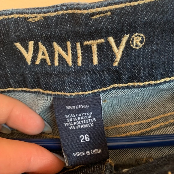 Vanity Jean short shorts - Picture 3 of 3